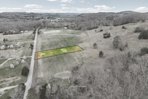 8 N Nopone Valley Road, Decatur, TN 37322