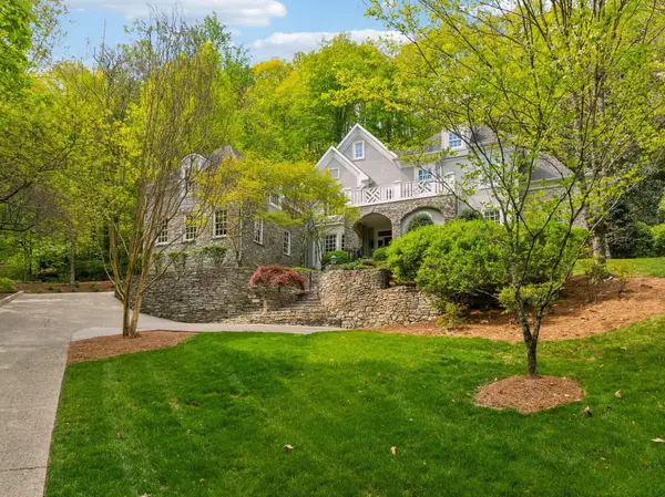 57 Annandale, Nashville, TN 37215