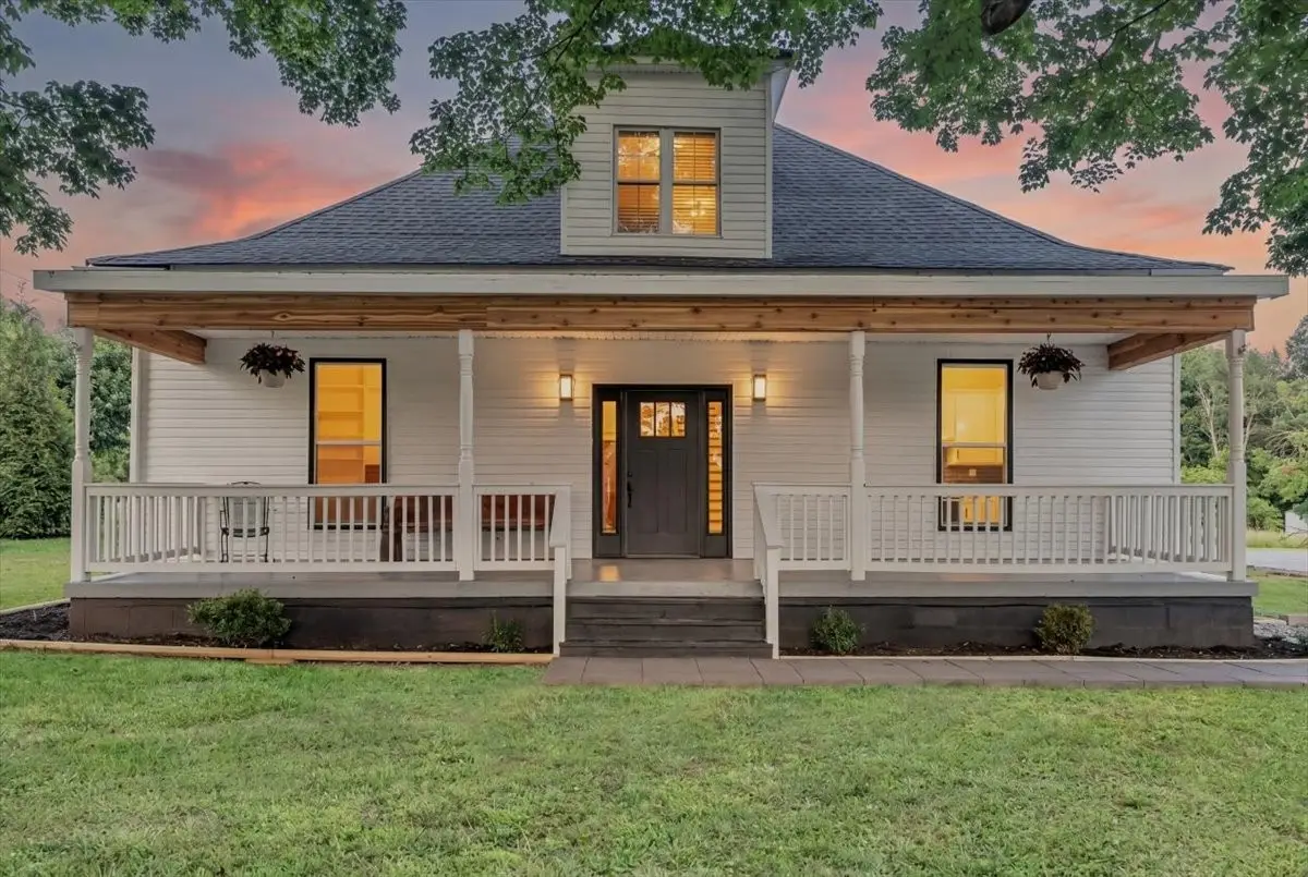 141 N Russell St, Portland, TN 37148 - #1