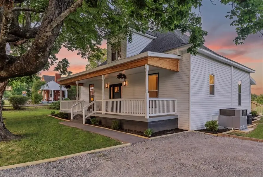 141 N Russell St, Portland, TN 37148 - #3