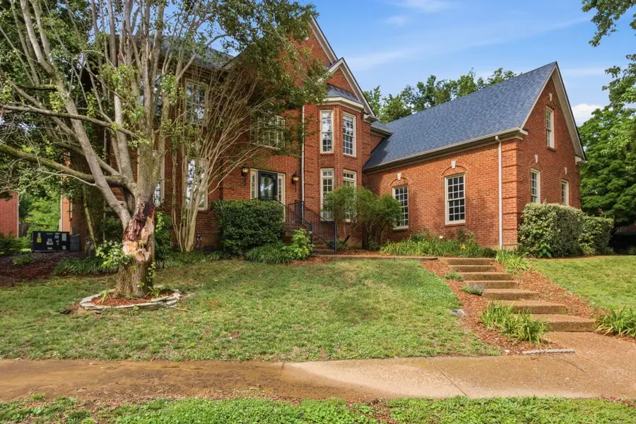 420 Chamberlain Park Ln, Franklin, TN 37069 - #2
