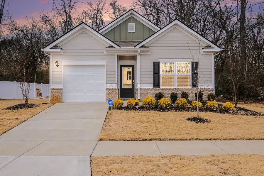 510 Hutton Dr, Columbia, TN 38401 - #2