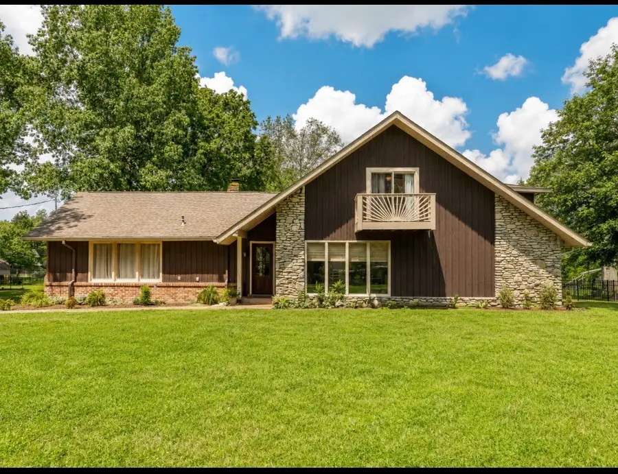 315 Raintree Dr, Hendersonville, TN 37075 - #2
