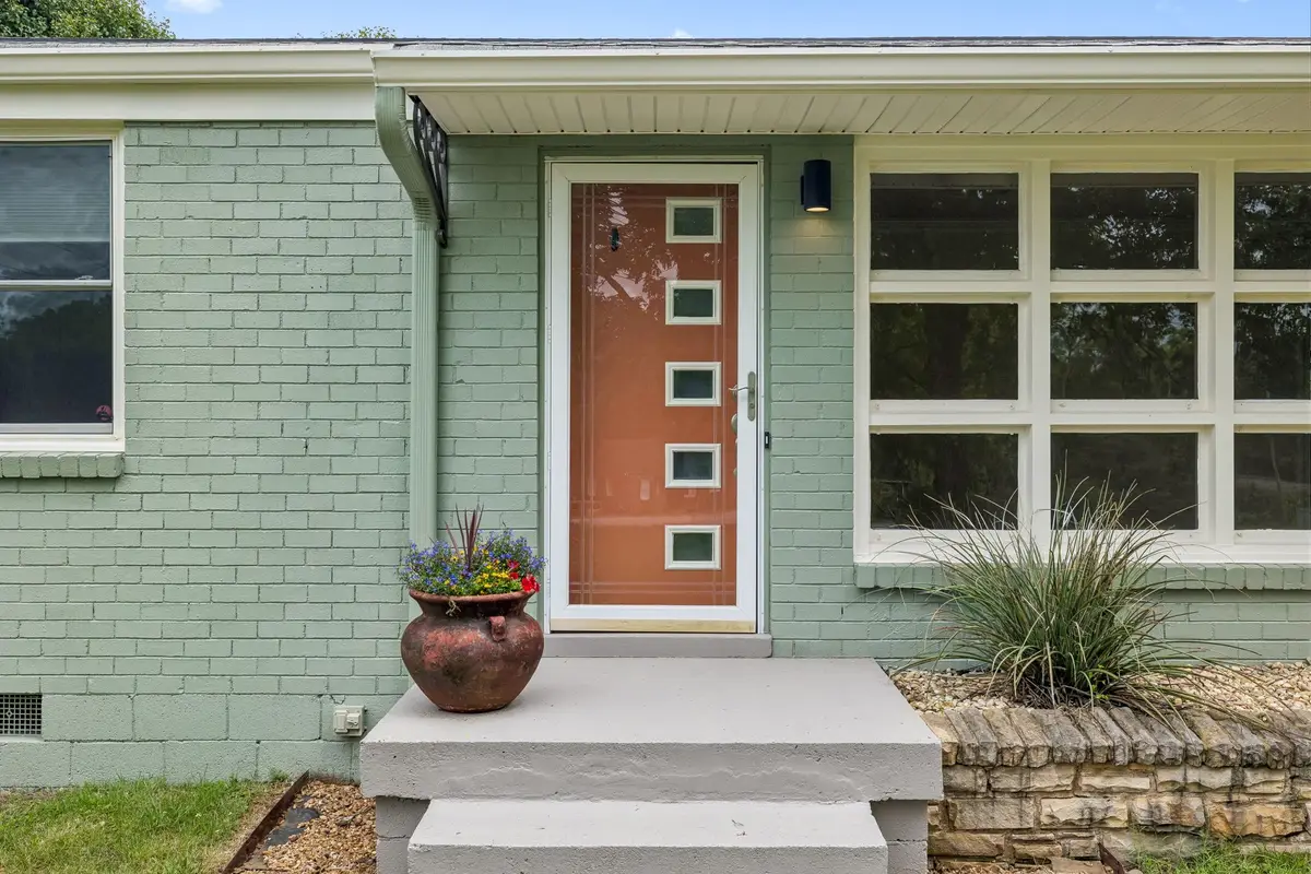 907 Joyce Ln, Nashville, TN 37216 - #1