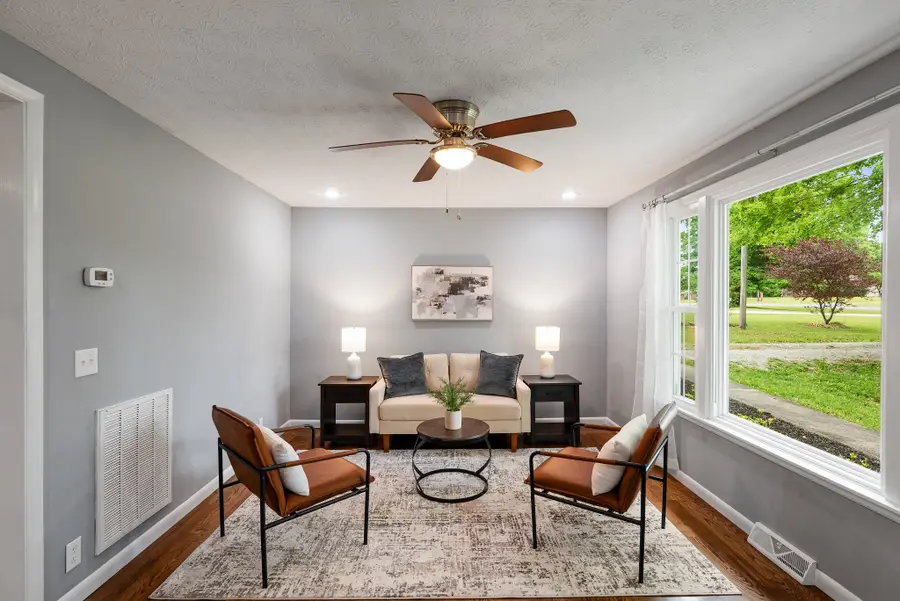 108 W Circle Dr, Burns, TN 37029 - #3