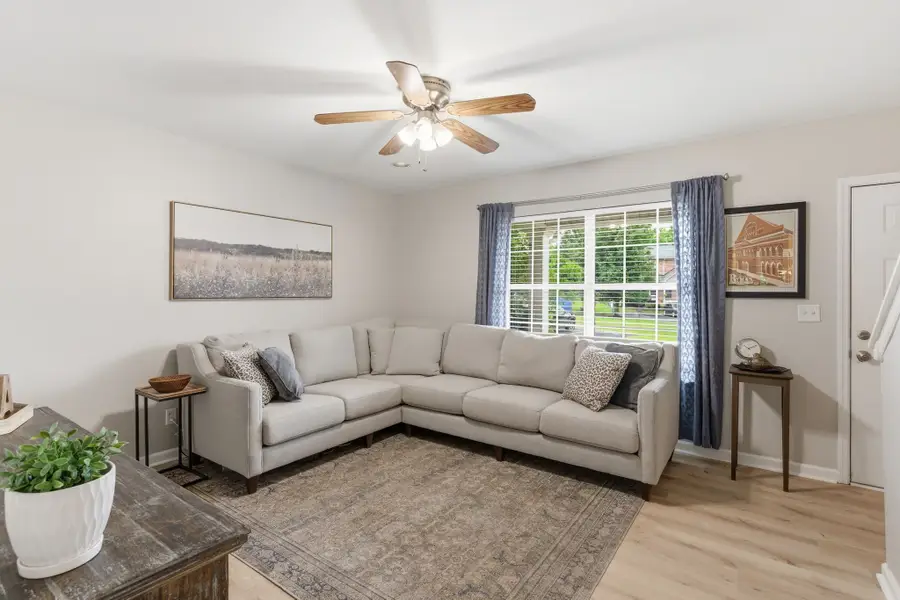 8175 Coley Davis Rd, Nashville, TN 37221 - #3