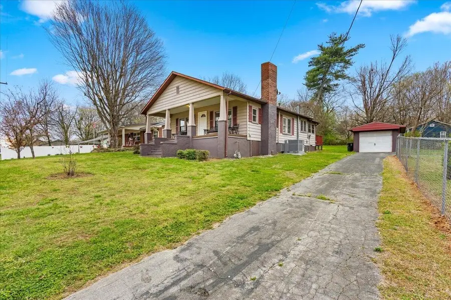 109 Fisher Street, Athens, TN 37303 - #2