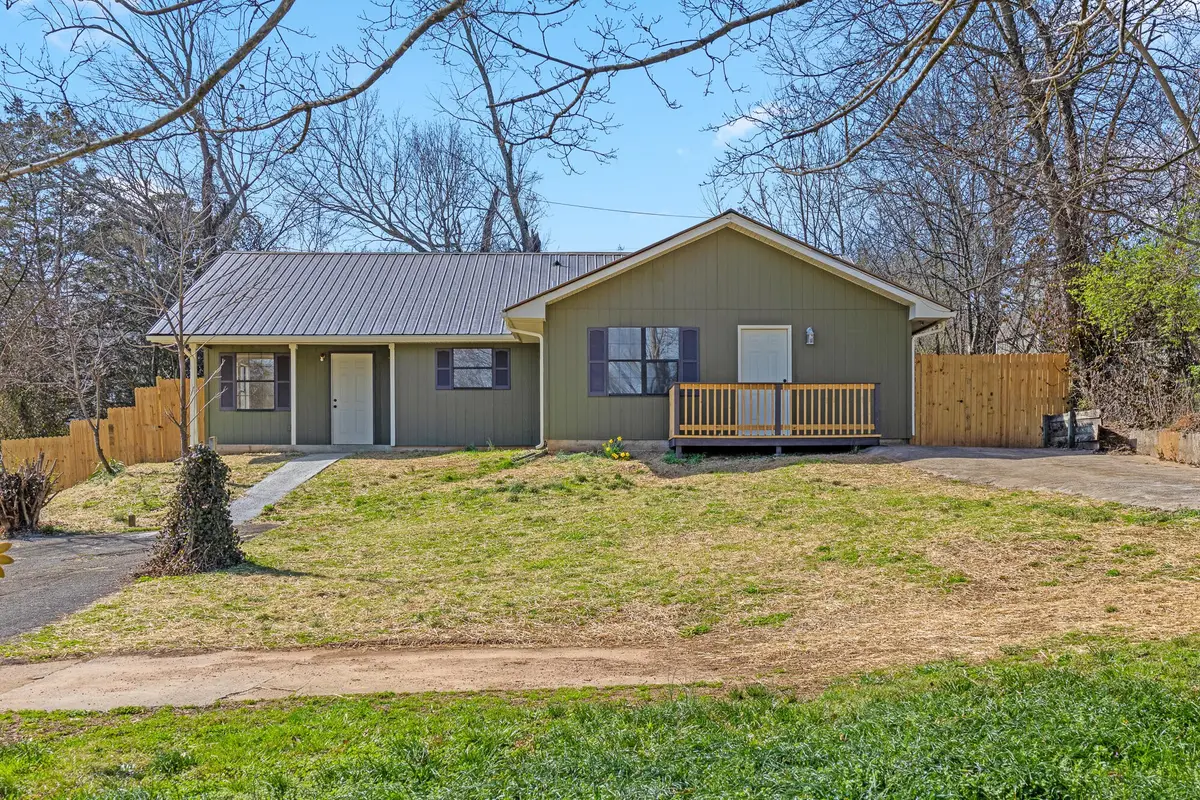 104 Pine Street, Athens, TN 37303 - #1