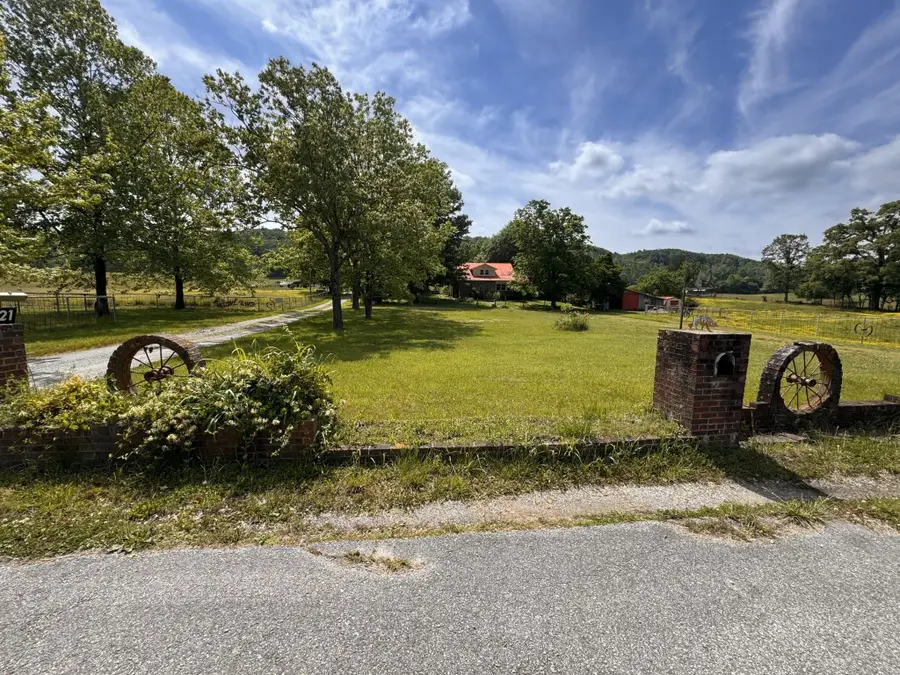 1245 Paint Rock Valley Road, Philadelphia, TN 37846 - #2