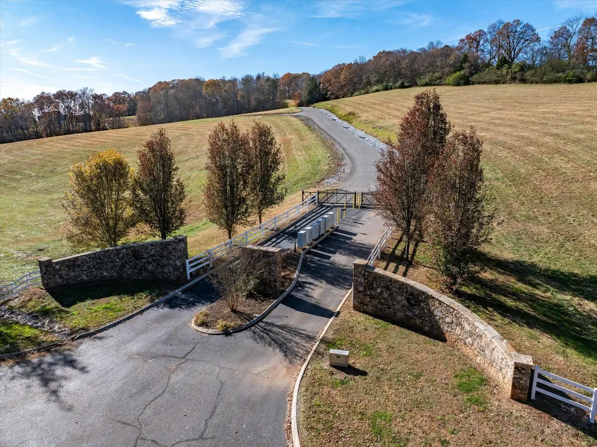 65 The Gates Drive, Decatur, TN 37322 - #1