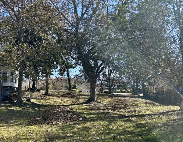 410 Tennessee Avenue, Etowah, TN 37331
