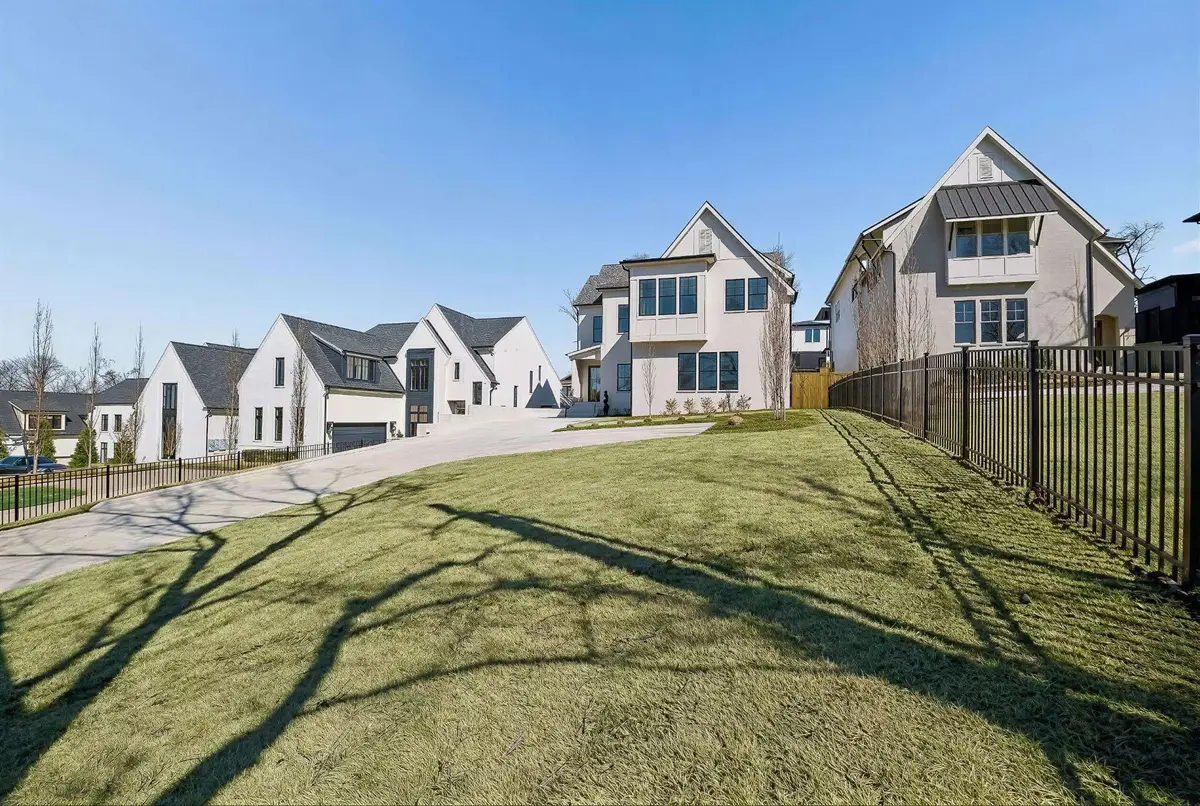 3420A Golf Club Ln, Nashville, TN 37215 - #1