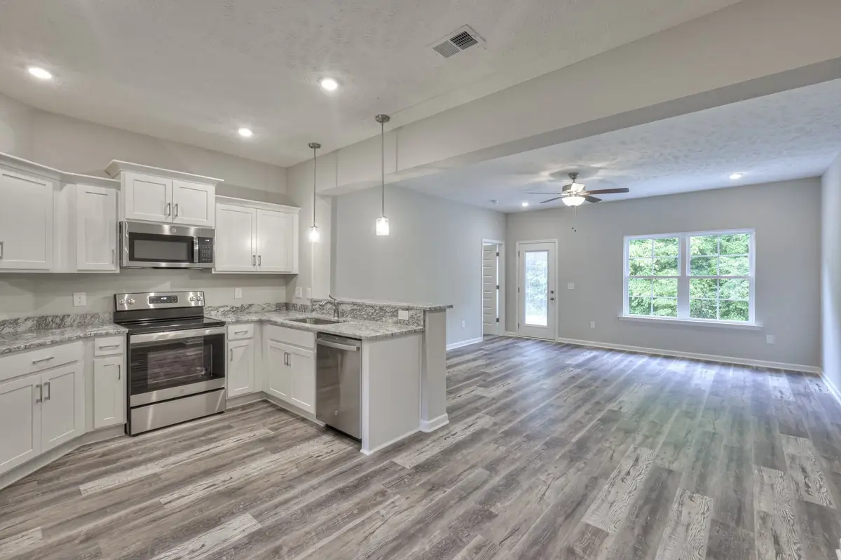 113 Creek Wood Rd, Manchester, TN 37355 - #1