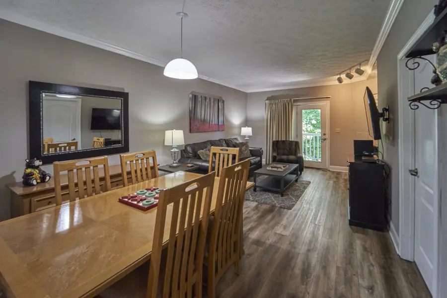 818 Golf View Blvd #1303, Pigeon Forge, TN 37863 - #3