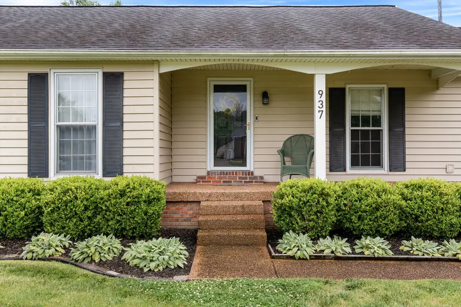 937 Harpeth Bend Dr, Nashville, TN 37221 - #2