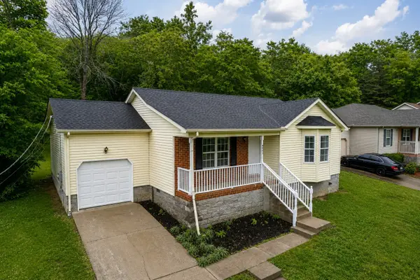 4041 Moss Rd, Antioch, TN 37013