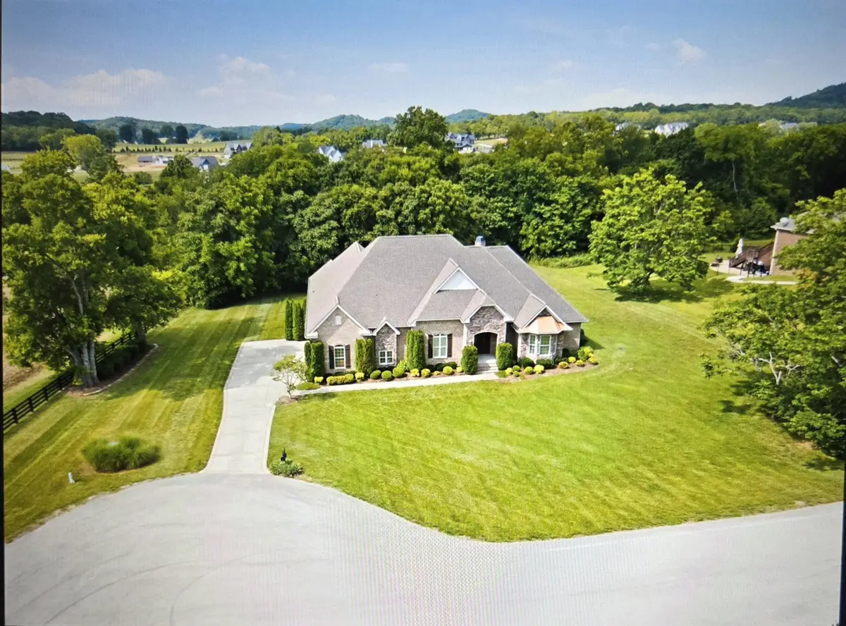5232 Mead Park Dr, Thompsons Station, TN 37179 - #1