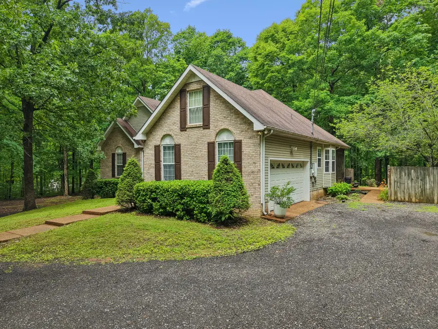 5668 Pinewood Rd, Franklin, TN 37064 - #2