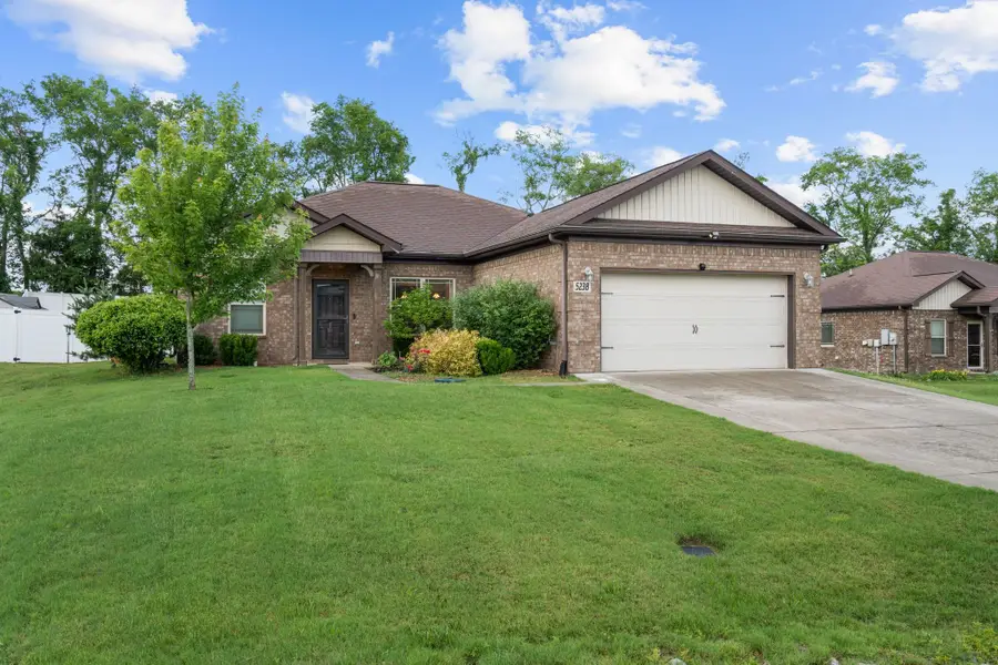 5238 Mckinnley Dr, Chapel Hill, TN 37034 - #2