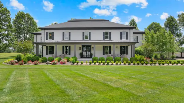 361 Riverbend Country Club Rd, Shelbyville, TN 37160