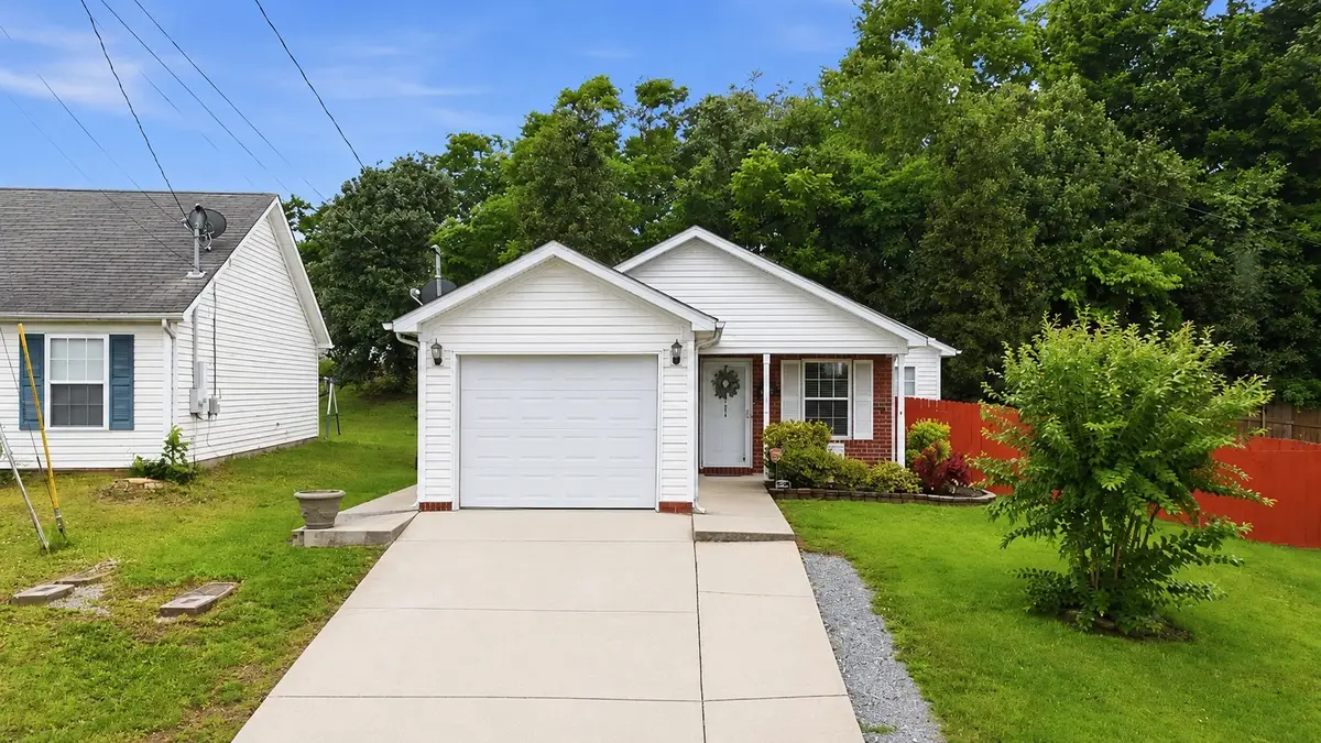 1541 James Gafford Dr, La Vergne, TN 37086 - #1