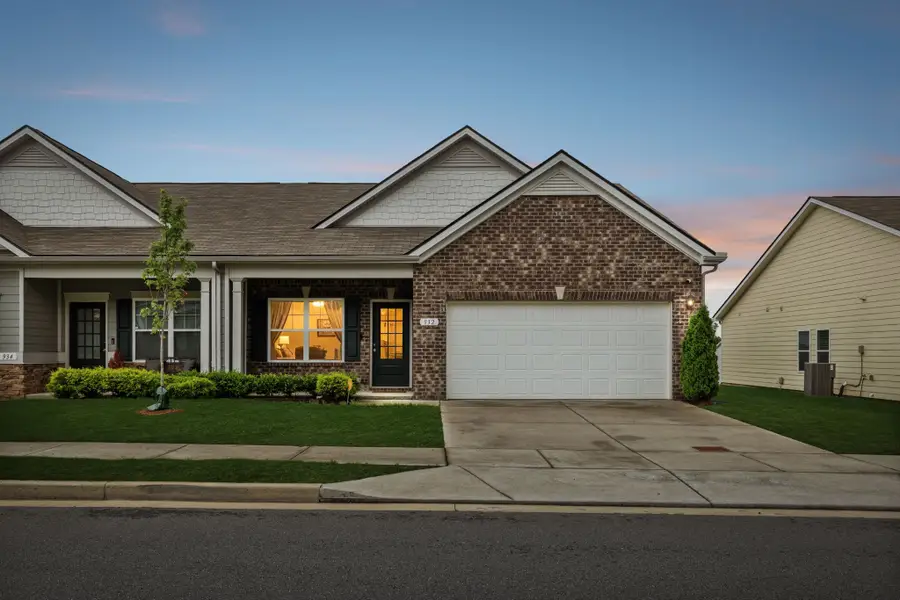 932 Millstream Dr, Nashville, TN 37218 - #2
