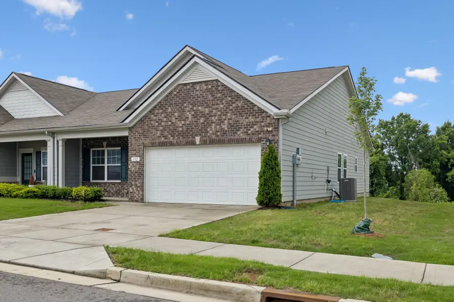 932 Millstream Dr, Nashville, TN 37218 - #3