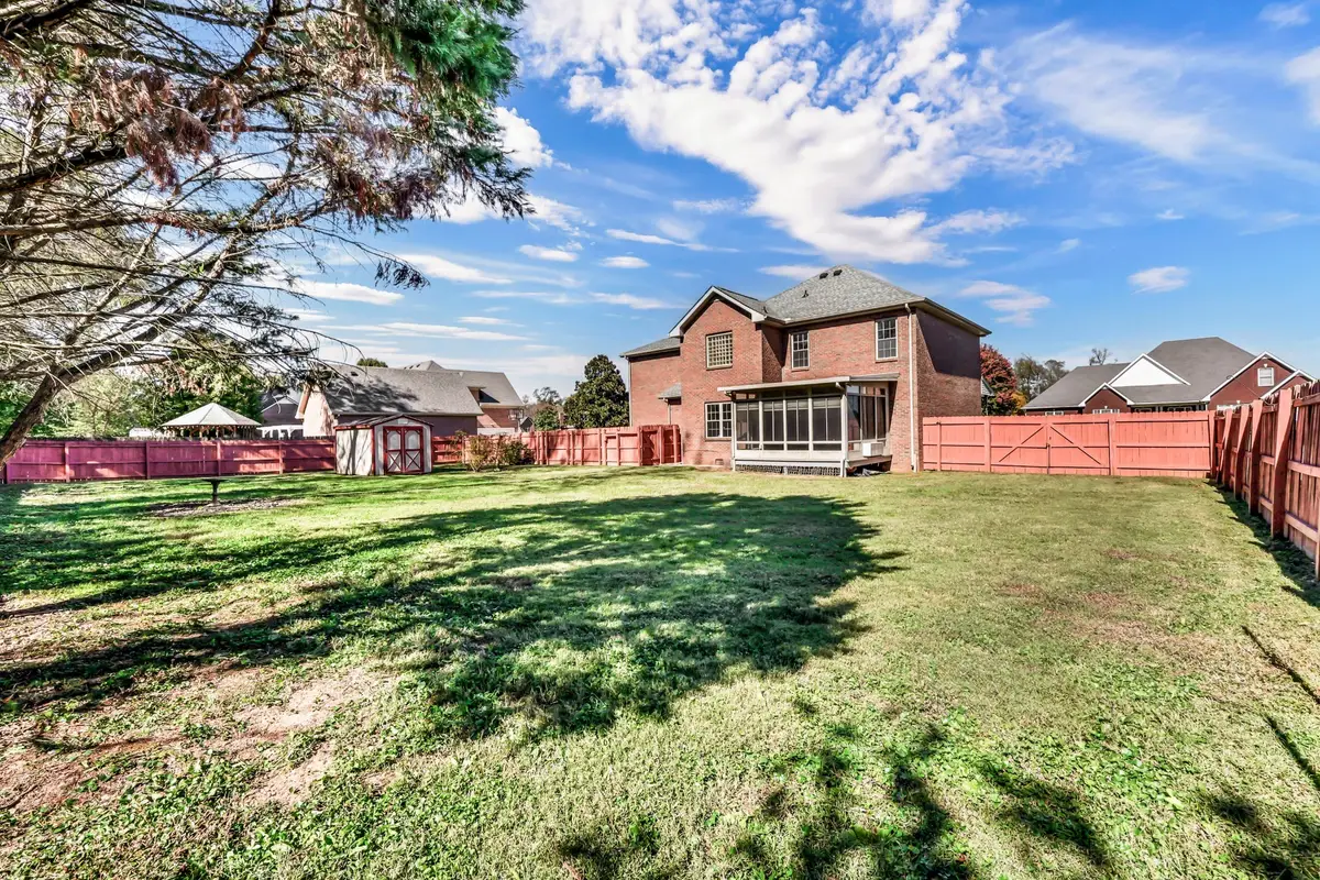 4244 N Woodstock Dr, Clarksville, TN 37040 - #1