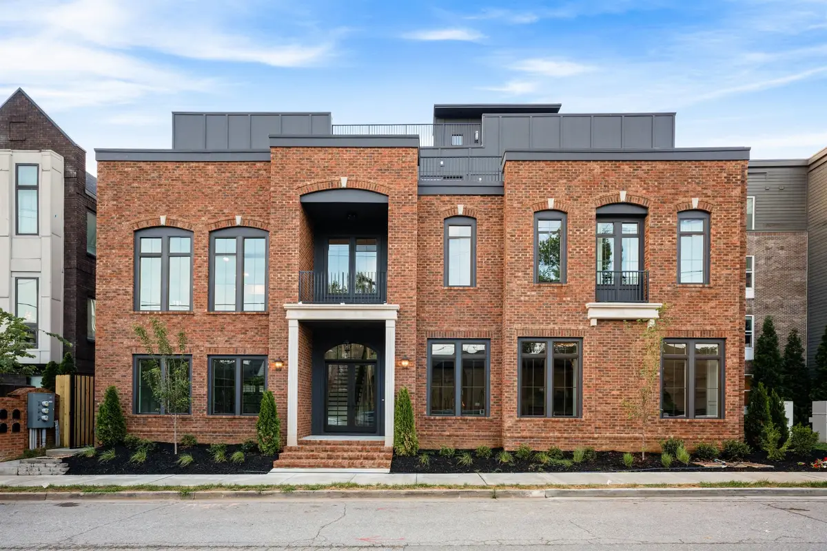 1208A Hawkins St, Nashville, TN 37203 - #1