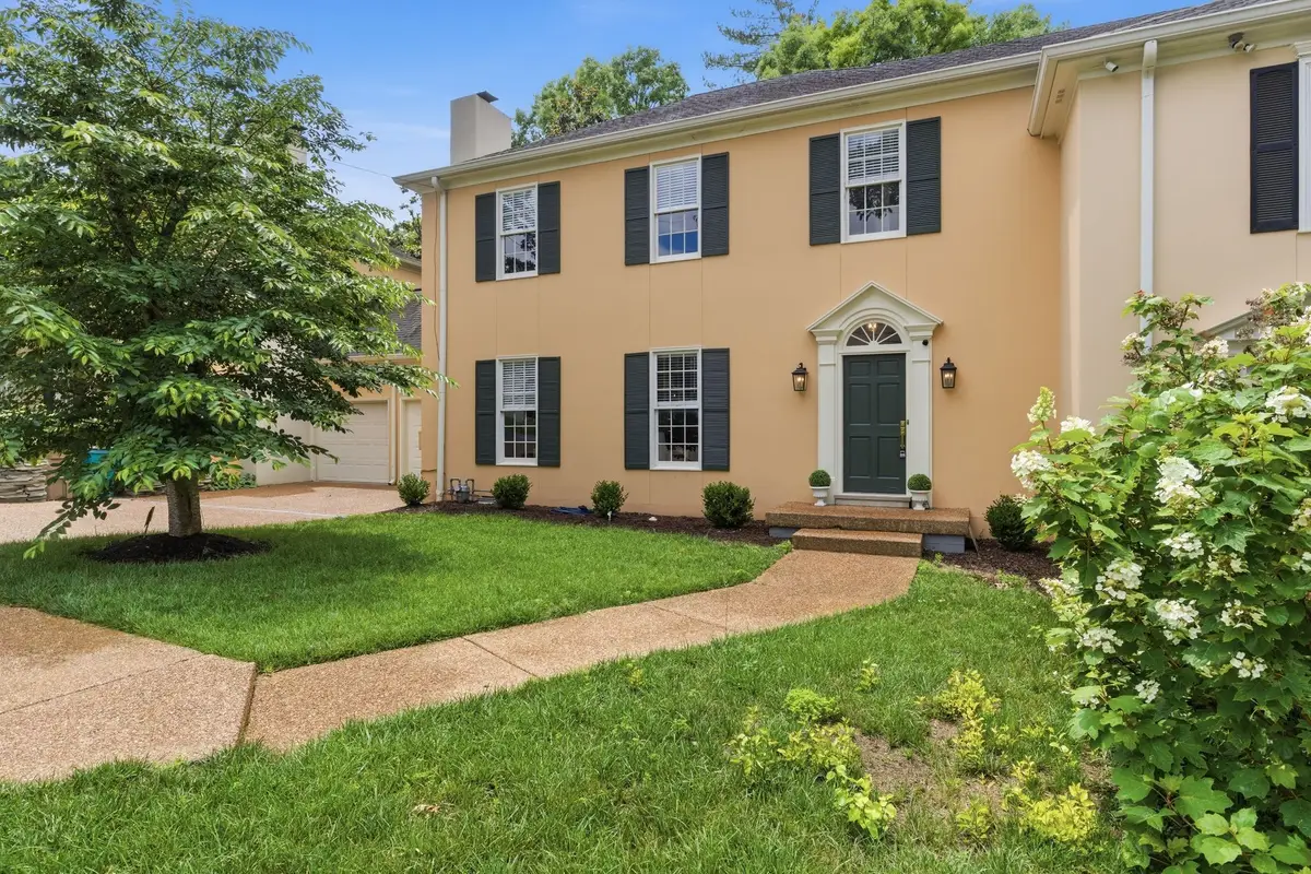 3719 Auburn Ln, Nashville, TN 37215 - #1