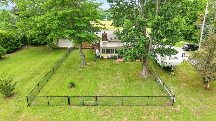 7957 Bethlehem Rd, Springfield, TN 37172 - #3