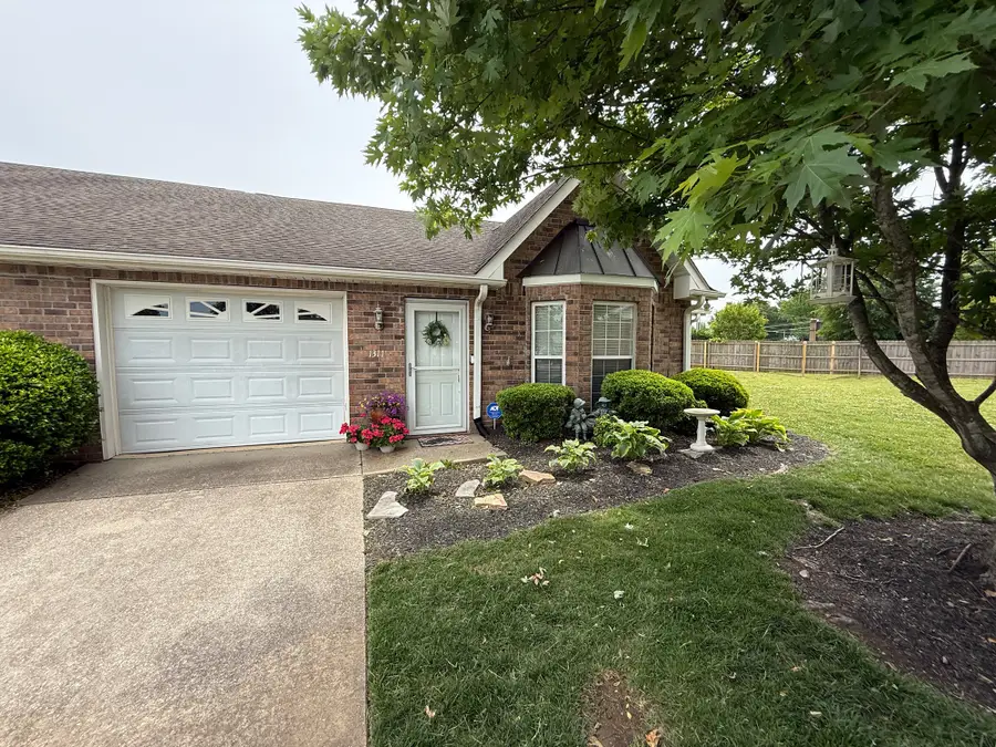 1311 Crofton Park Ct, Columbia, TN 38401 - #2