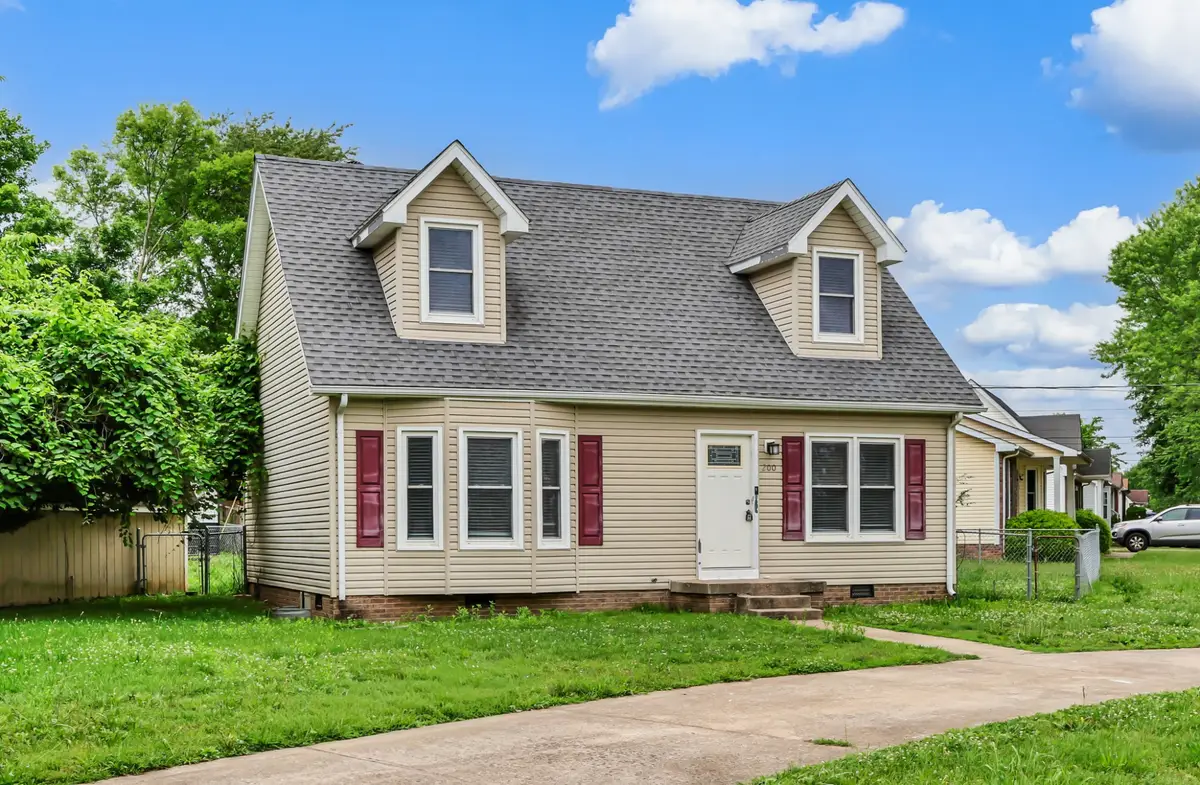 200 Jim Thorpe Dr, Clarksville, TN 37042 - #1