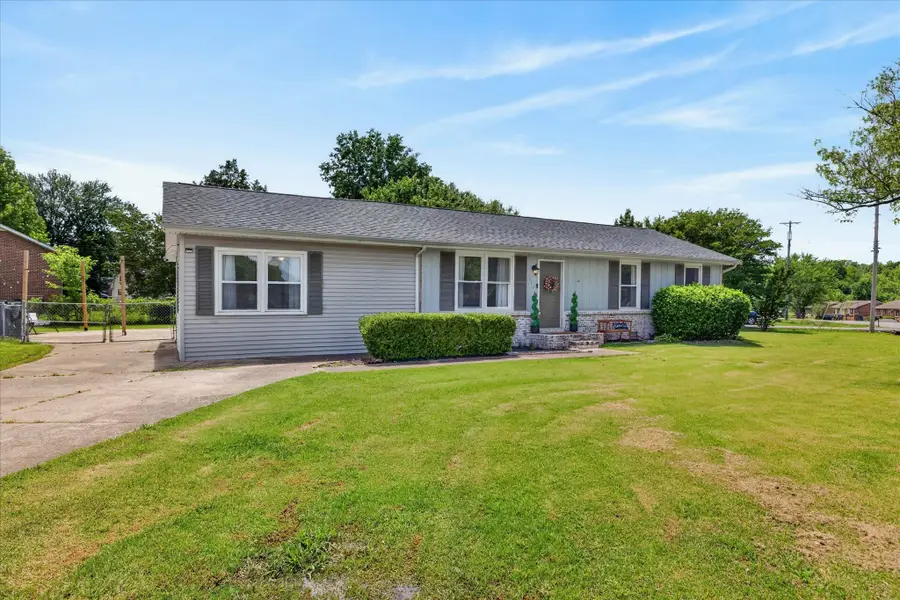 576 Cynthia Dr, Clarksville, TN 37042 - #2