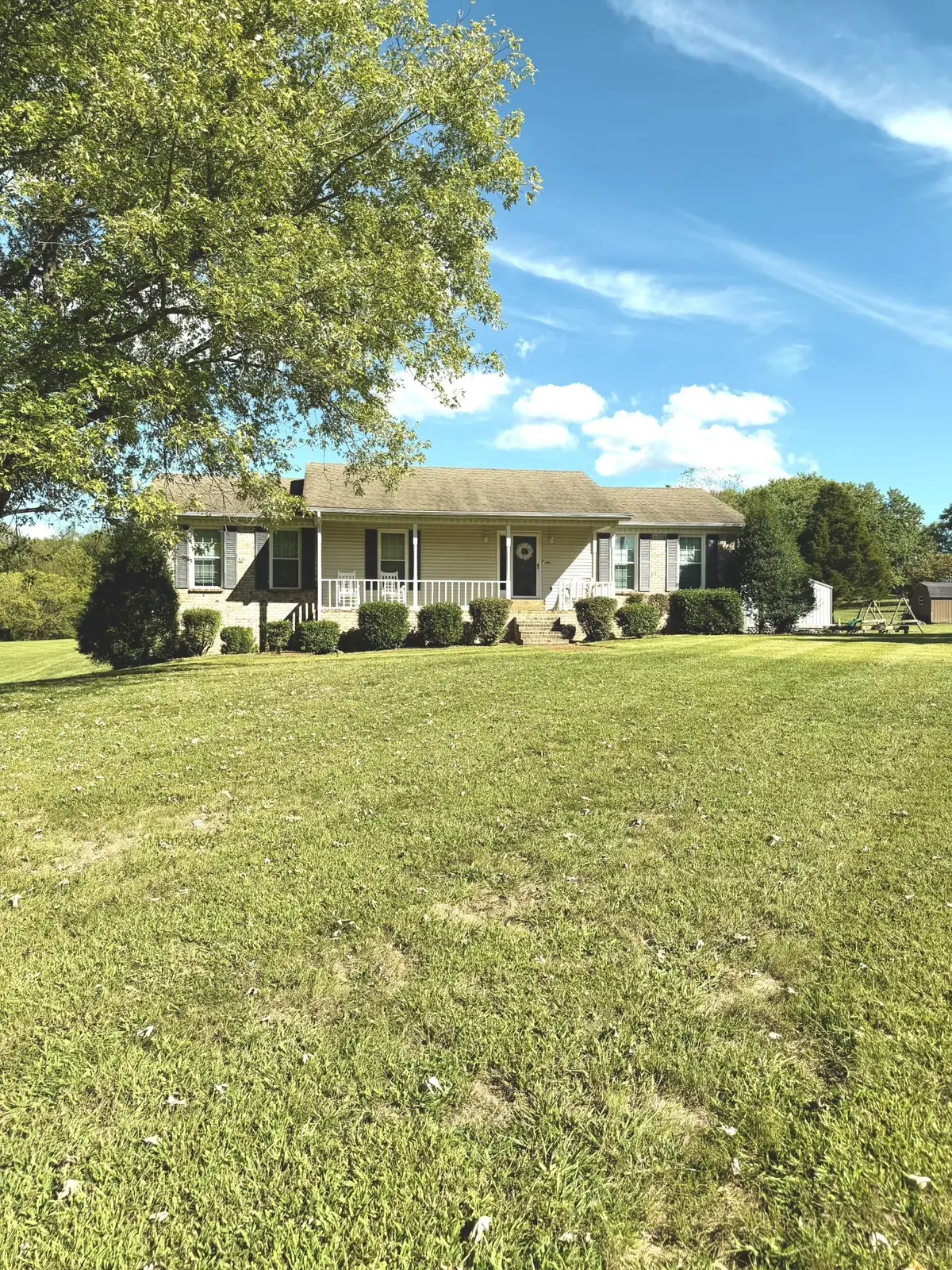 356 Lee Rd, Cottontown, TN 37048 - #1