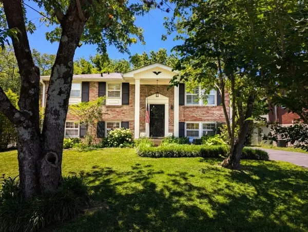 3819 Sam Boney Dr, Nashville, TN 37211