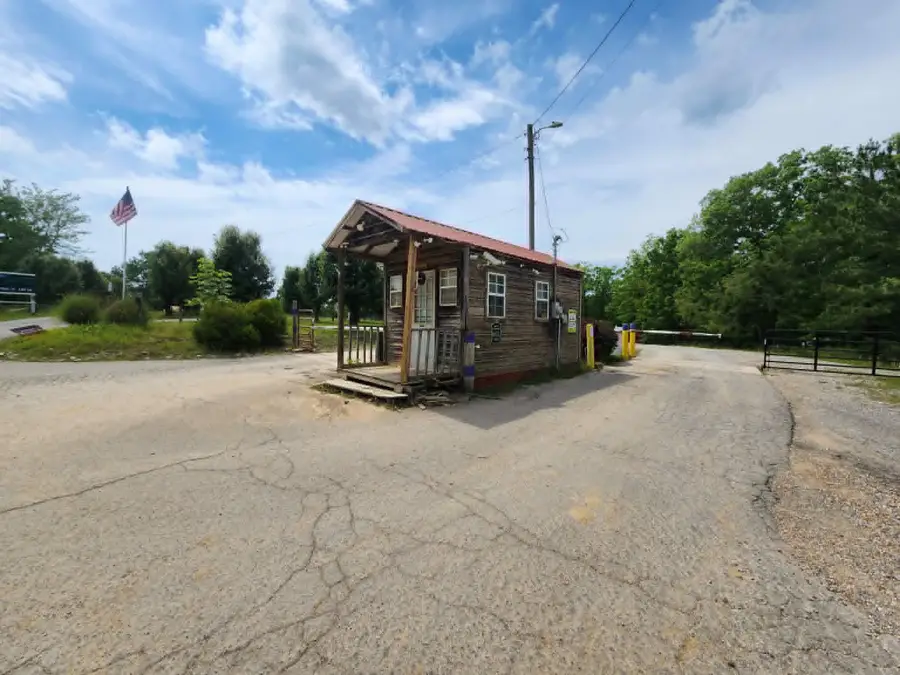 5 Hidden Valley Dr, Nunnelly, TN 37137 - #3