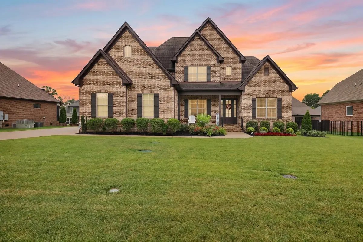 7045 Silver Fox St, Smyrna, TN 37167 - #1