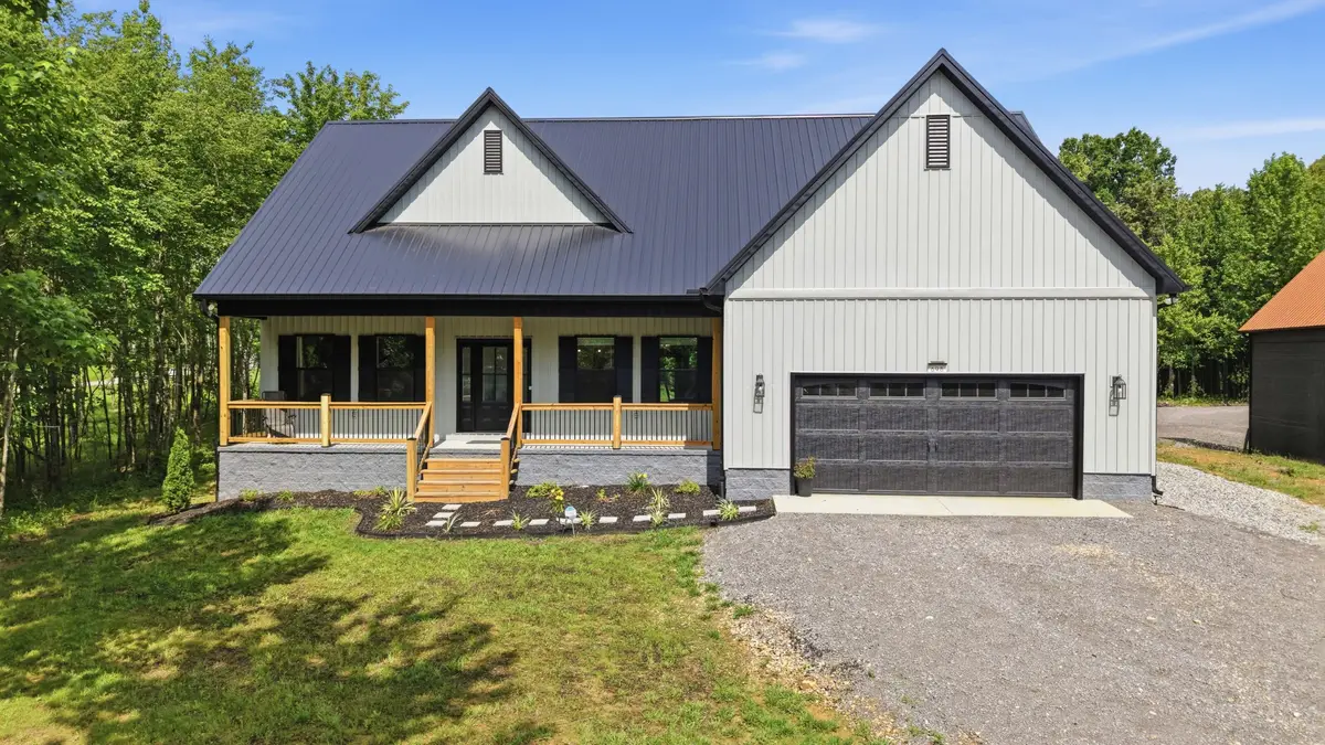 698 Dearman St, Smithville, TN 37166 - #1
