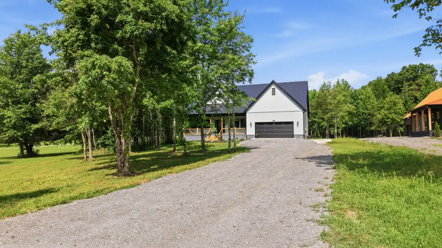 698 Dearman St, Smithville, TN 37166 - #3
