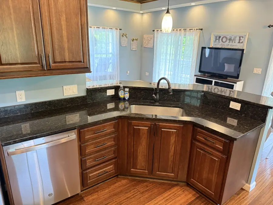 581 Shady Grove Rd, Bloomington Springs, TN 38545 - #3