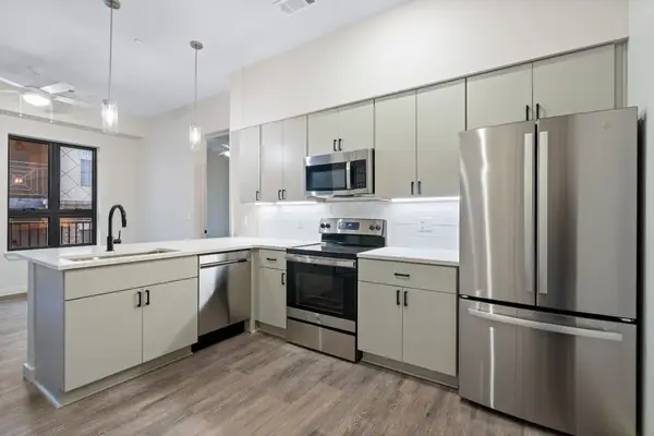 1014 16th Avenue S #302, Nashville, TN 37212