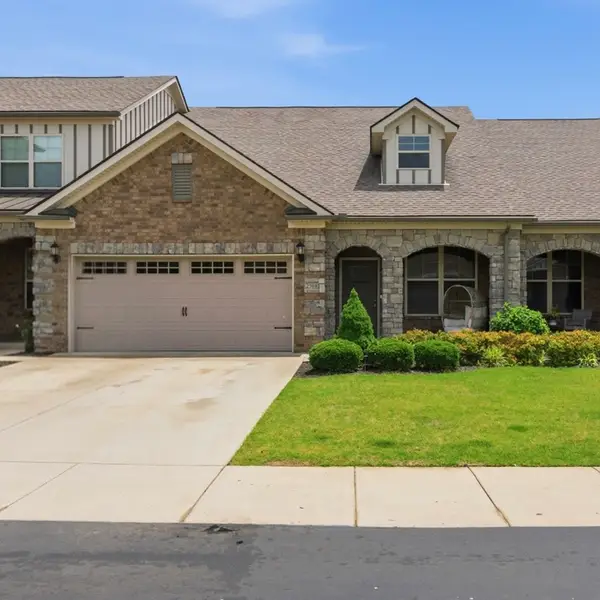 2108 Halfmoon Way, Murfreesboro, TN 37130