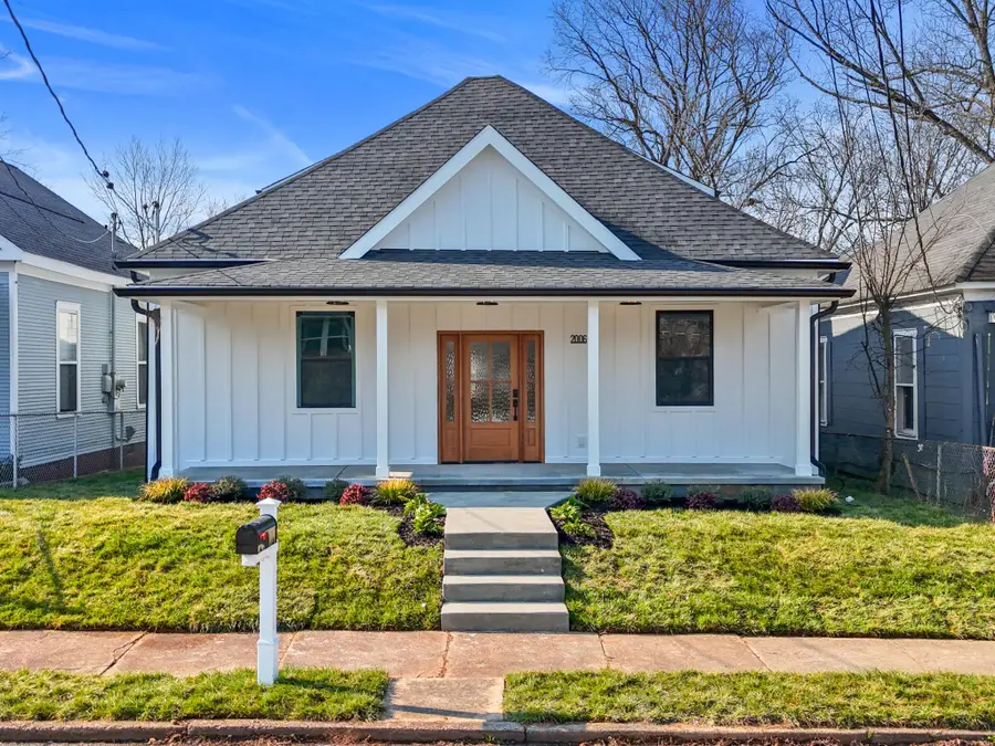 2006 E 12th Street, Chattanooga, TN 37404 - #2