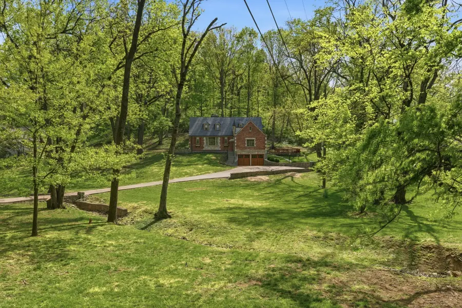 5123 Stanford Dr, Nashville, TN 37215 - #3