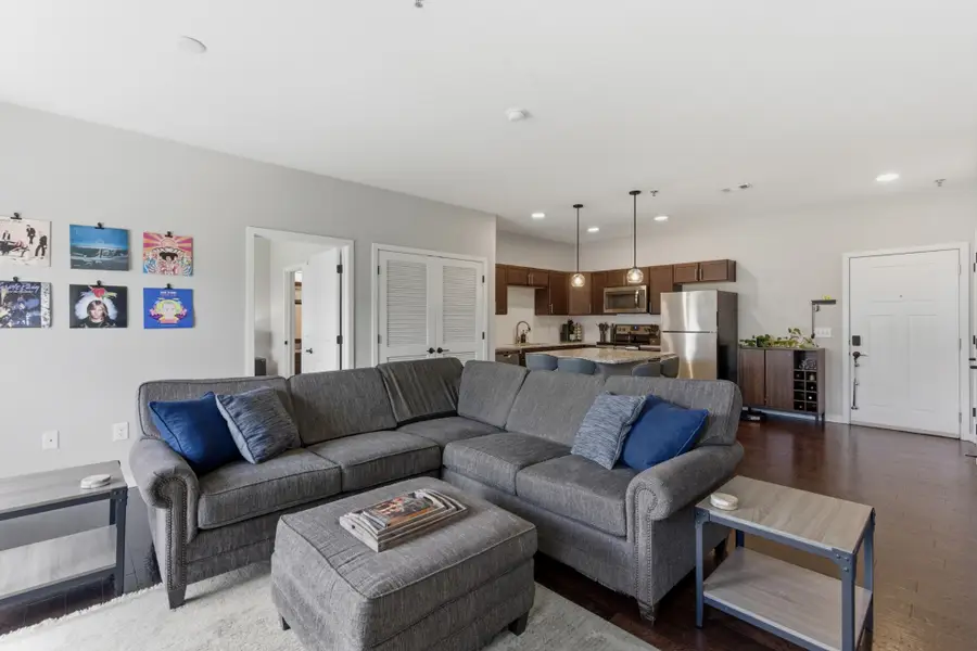 1118 Litton Ave #318, Nashville, TN 37216 - #2