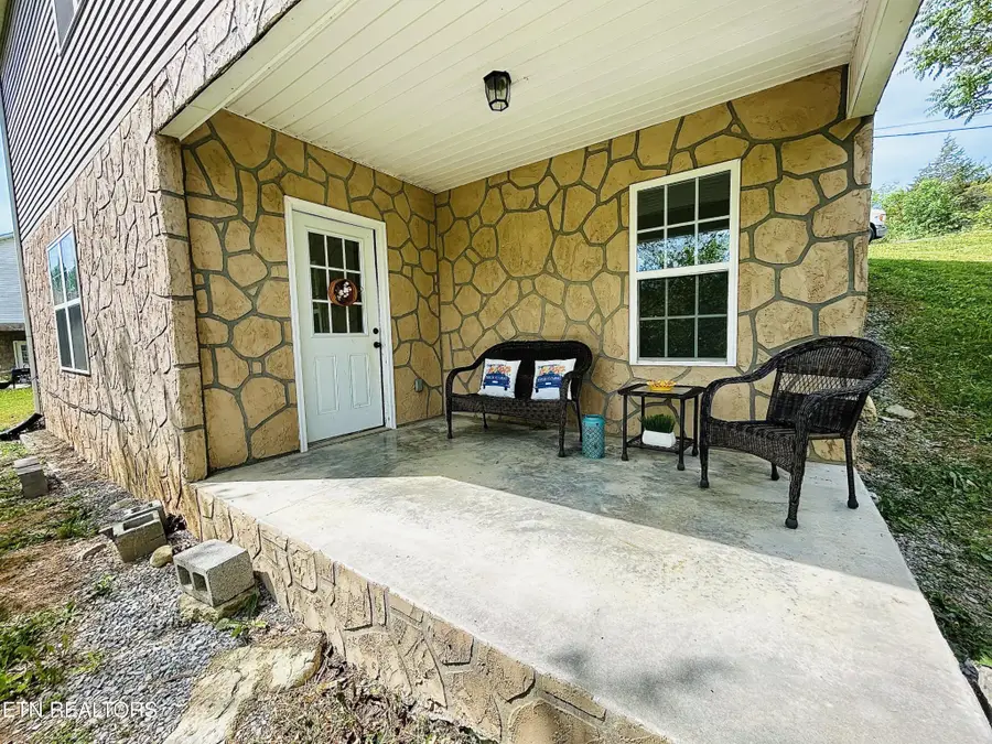 132 View Lane Lane, La Follette, TN 37766 - #3