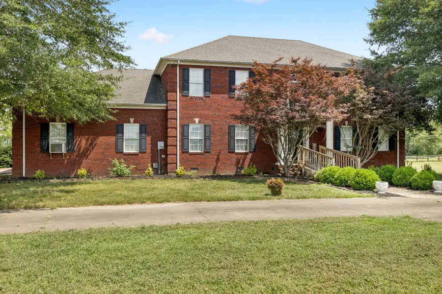33 Bishop Rd, Lawrenceburg, TN 38464 - #2