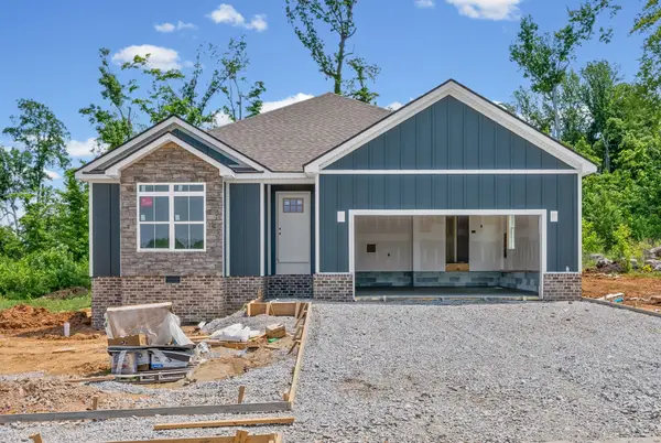 979 Bankside Dr, Clarksville, TN 37043