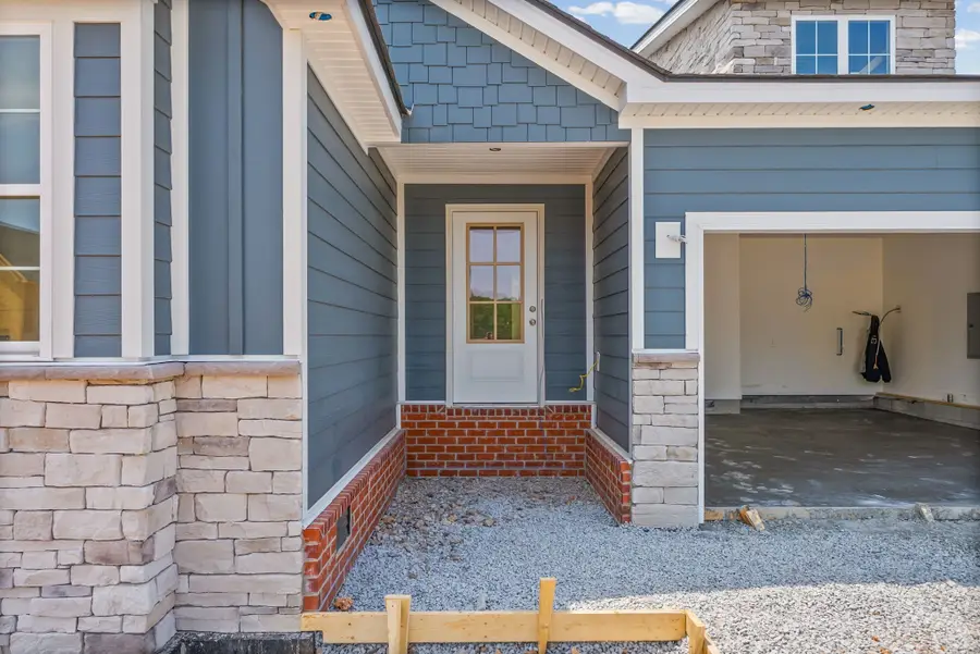 908 Bankside Dr, Clarksville, TN 37043 - #3